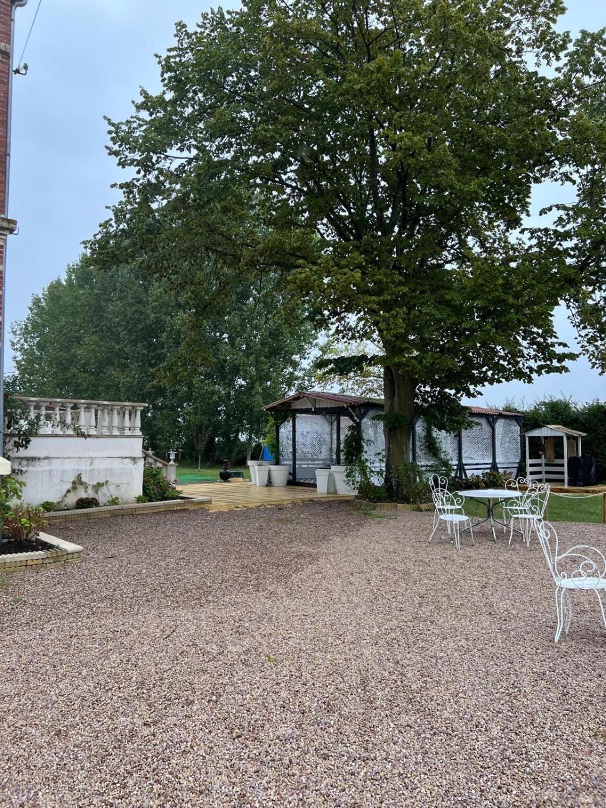 Villa Le Manoir De La Baronnie à Norrey-en-Auge Extérieur photo