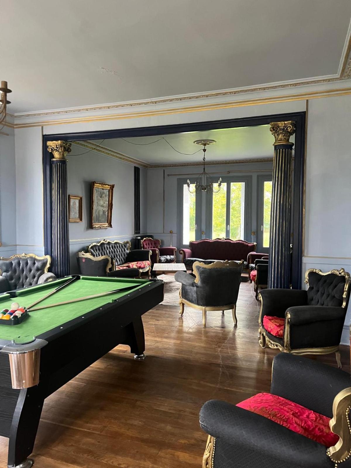 Villa Le Manoir De La Baronnie à Norrey-en-Auge Extérieur photo